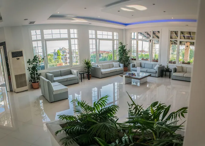 Halkidiki Palace 4* Polychrono