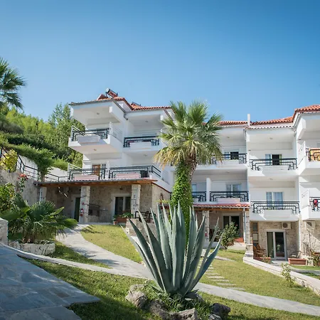 Halkidiki Palace بوليخرونو