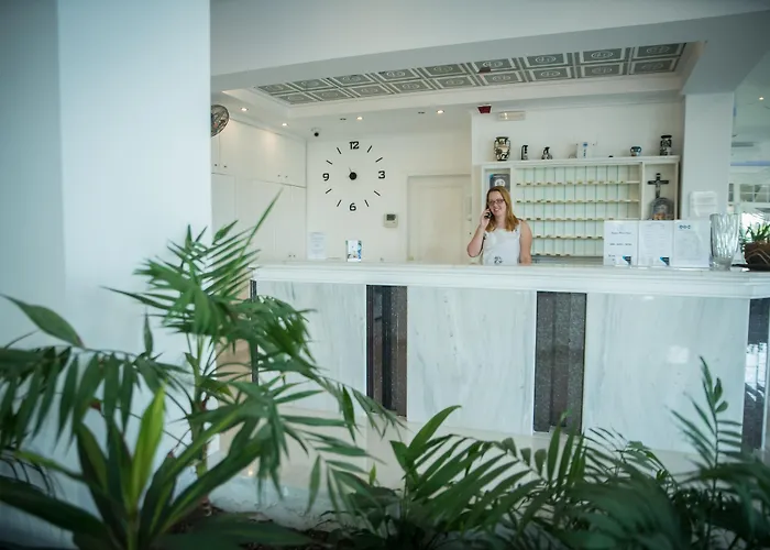 迪基宫殿酒店 酒店 波利克罗诺